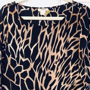 Neiman Marcus Exclusive 100% Silk Sz M Tunic Long Sleeve Black/Beige Animal